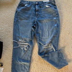 American eagle ripped jeans